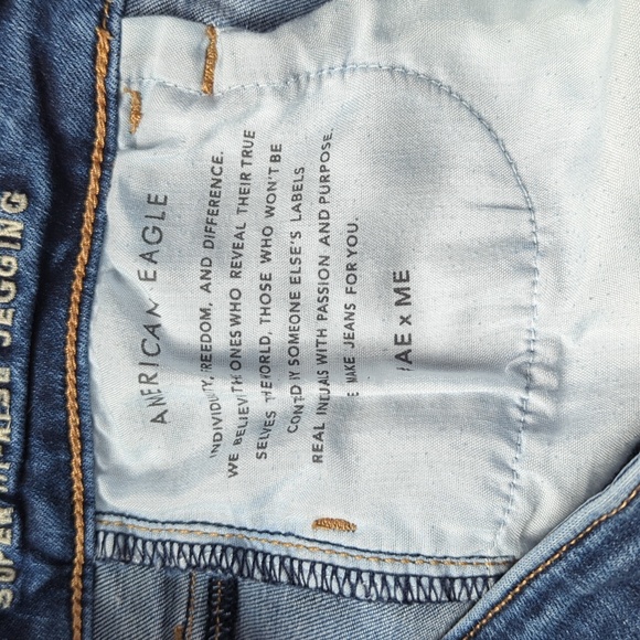 AEO Next Level Stretch Super Hi-Rise Jegging Mom Jeans 4 X-Long Blue Pockets - Picture 7 of 16